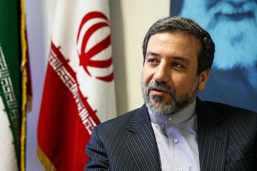 Əraqçi Azərbaycana 