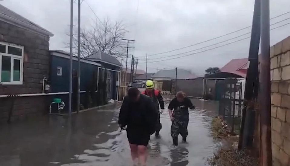 9 people whose houses were flooded were rescued -