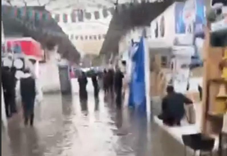 “Sədərək” ticarət mərkəzini su basdı - 