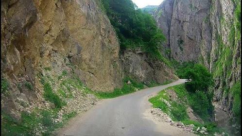 Bu yolda uçqun baş verdi - 