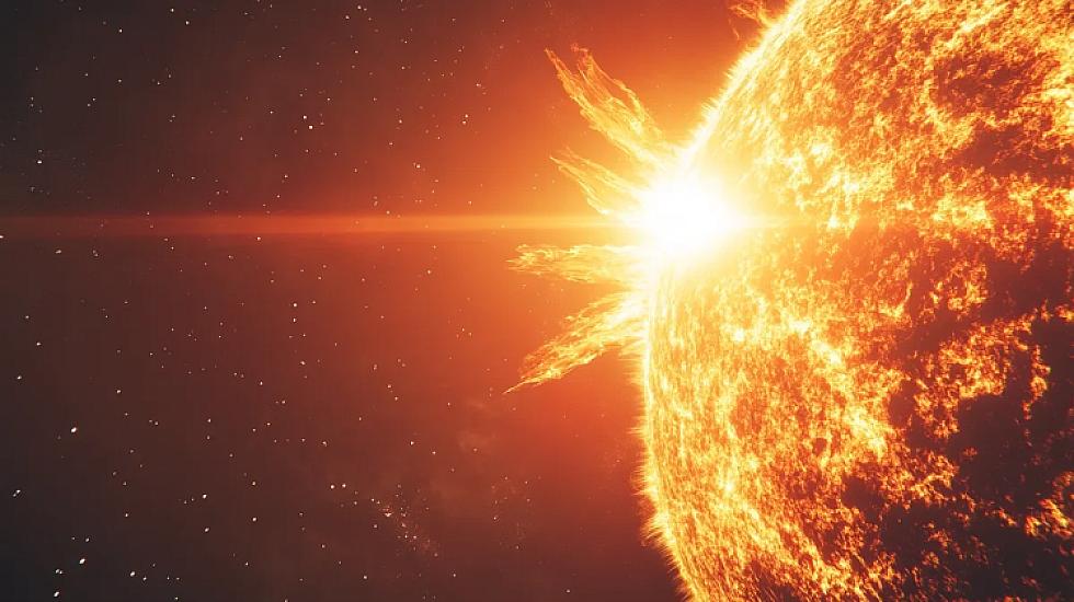 Günəşdə güclü partlayış