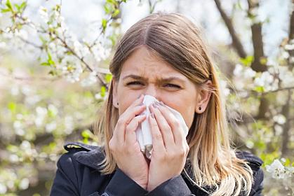 Mövsümi allergiya ilə soyuqdəyməni