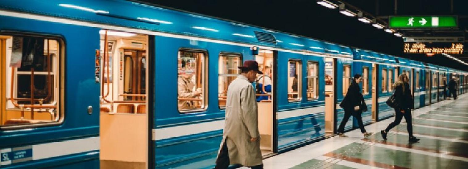 Seeing a metro in a dream