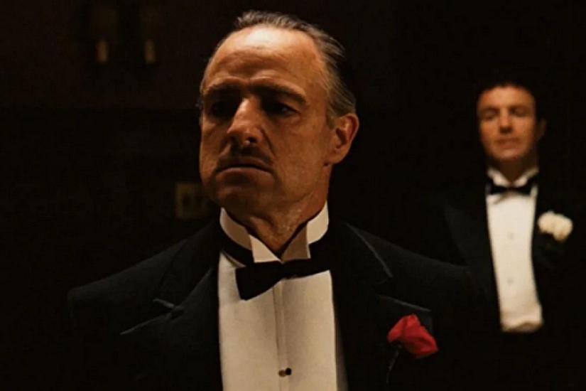 Cəsədinin külləri iki qitəyə səpələnən Marlon Brando 