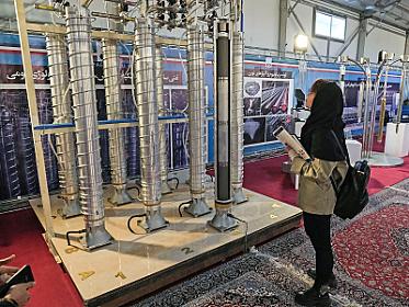 İranda nüvə proqramını başladan ABŞ, ona qarşı çıxan isə Xomeyni olmuşdu