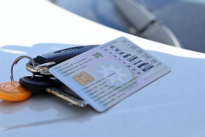 Sürücülük vəsiqələri ilə bağlı 