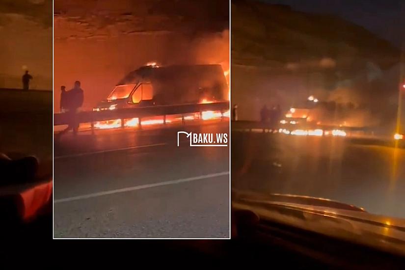 A minibus caught fire on the Lökbatan road -