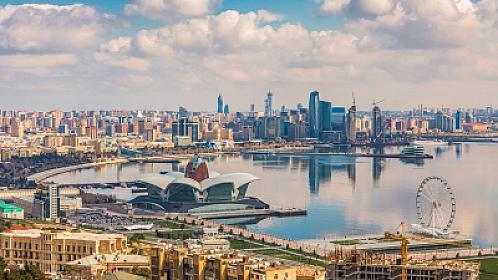 Aprelin 8-i ilə bağlı kritik 