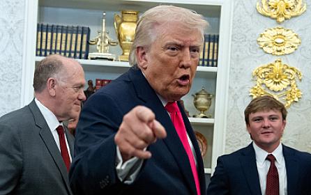 “Bu dəli prezidenti cilovlamağa 