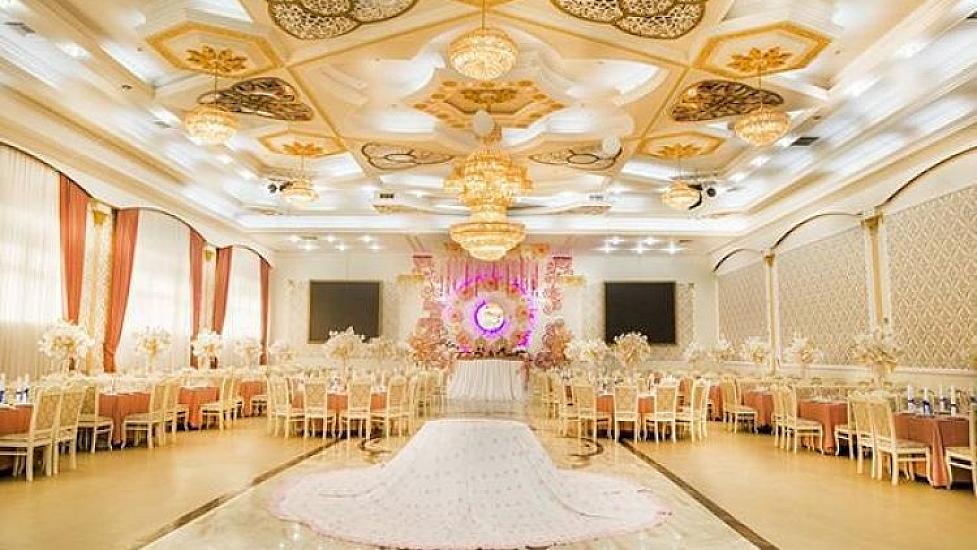 Azərbaycanda altı nəfər restoranda 