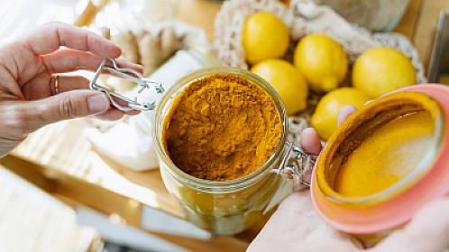 Sarıkök bəzi dərmanların təsirini 