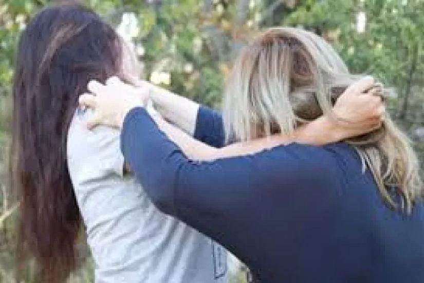 Cəlilabadda qadın qaz puluna görə anasının qulaqlarını cırdı