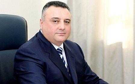 Eldar Mahmudovun oğlu üç ailəni 