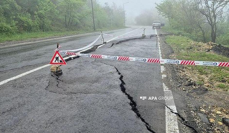 Qubada torpaq sürüşməsi baş verdi - 