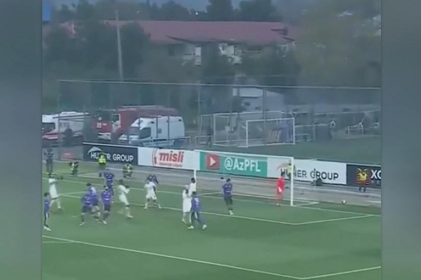 "Turan Tovuz" - "Sumqayıt" oyununda stadionu  kabab tüstüsü bürüdü -