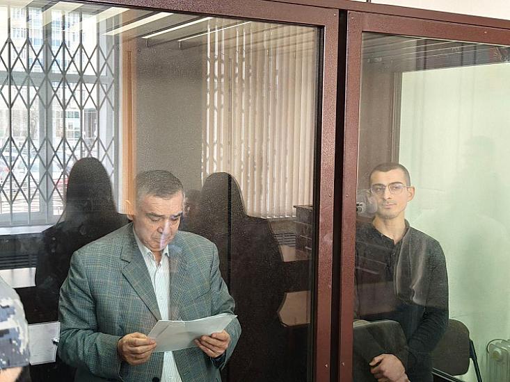 Şahin Şıxlinski və oğluna 