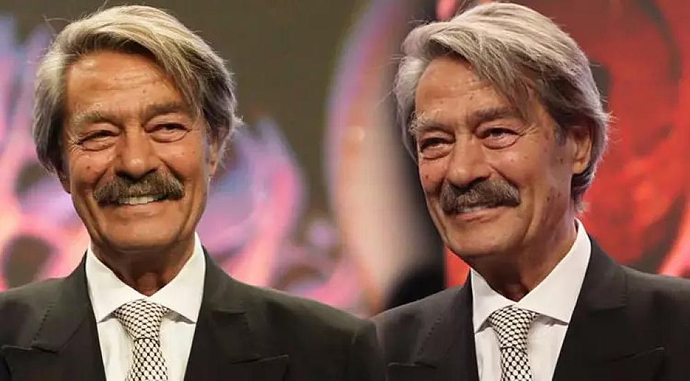 Aylar sonra ilk dəfə: məşhur aktyor ayaq üstə görüntüləndi - 