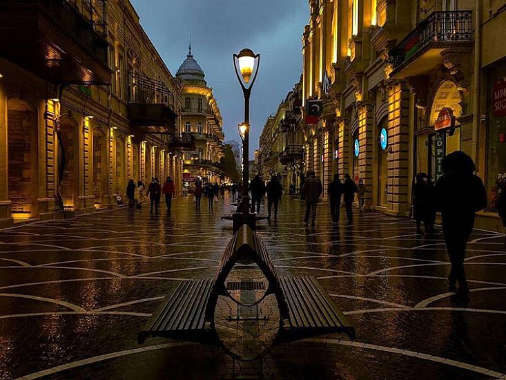 “Torqovı”da mənzildən meyit 