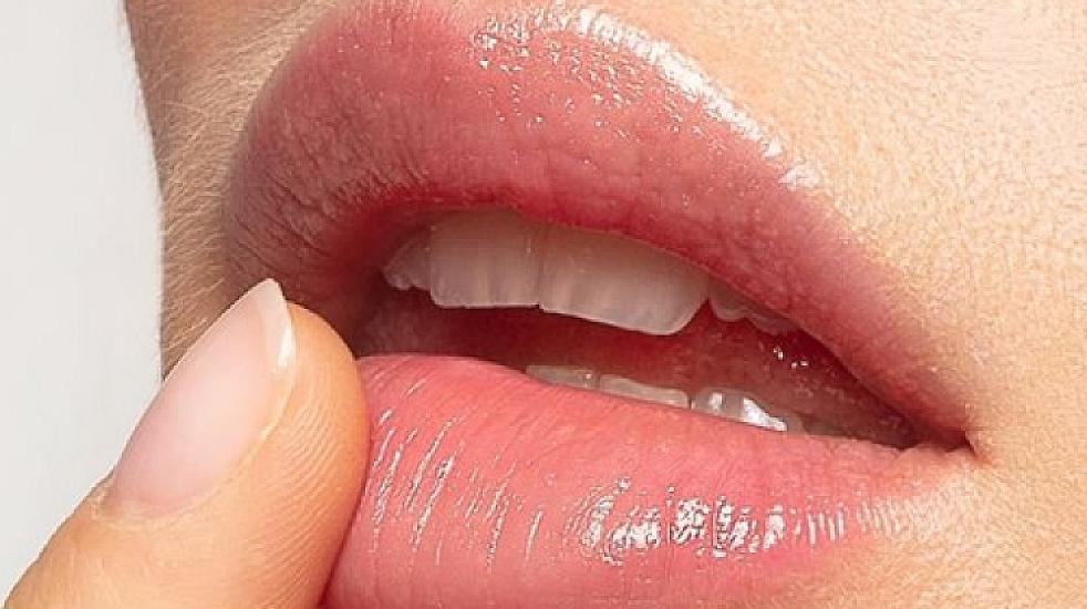 Бальзам для губ, глазные капли, крем для рук -