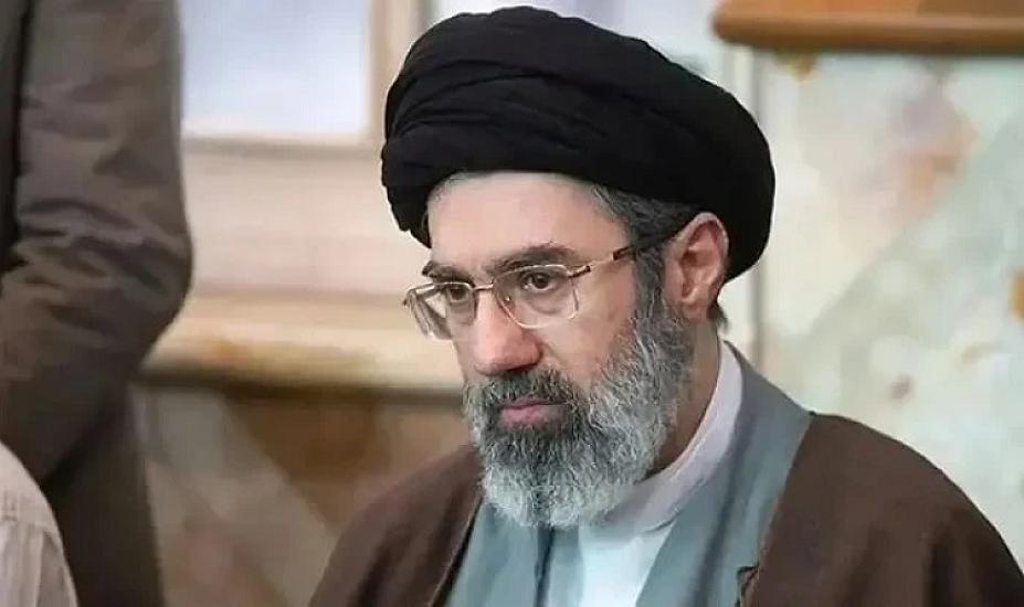 Xameneidən üçüncü məcburi müharibə məsələsinə - 