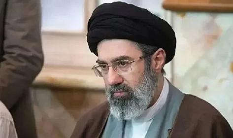 Xameneidən üçüncü məcburi müharibə məsələsinə - 