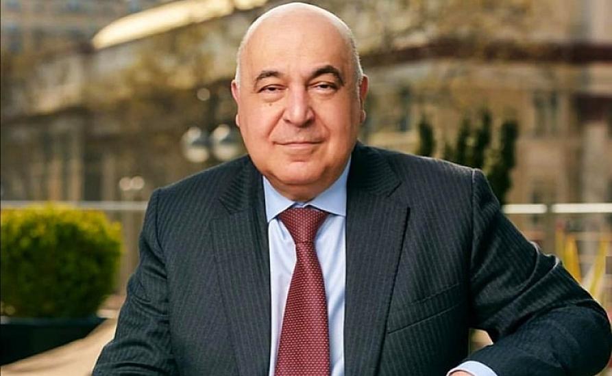 Çingiz Abdullayev: Müharibə mövzusunda yazan yazıçılara dəstək göstərilməlidir