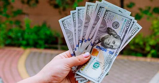 Dollar almaq istəyənlərə 