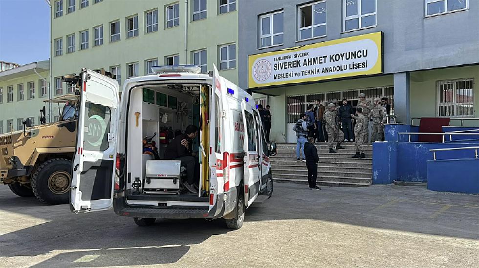 Şagirdləri virtual aləmdə təhlükəli qapalı qruplara cəlb edirlər