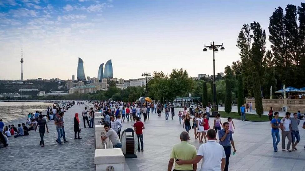 Aprelin 17-si ilə bağlı 