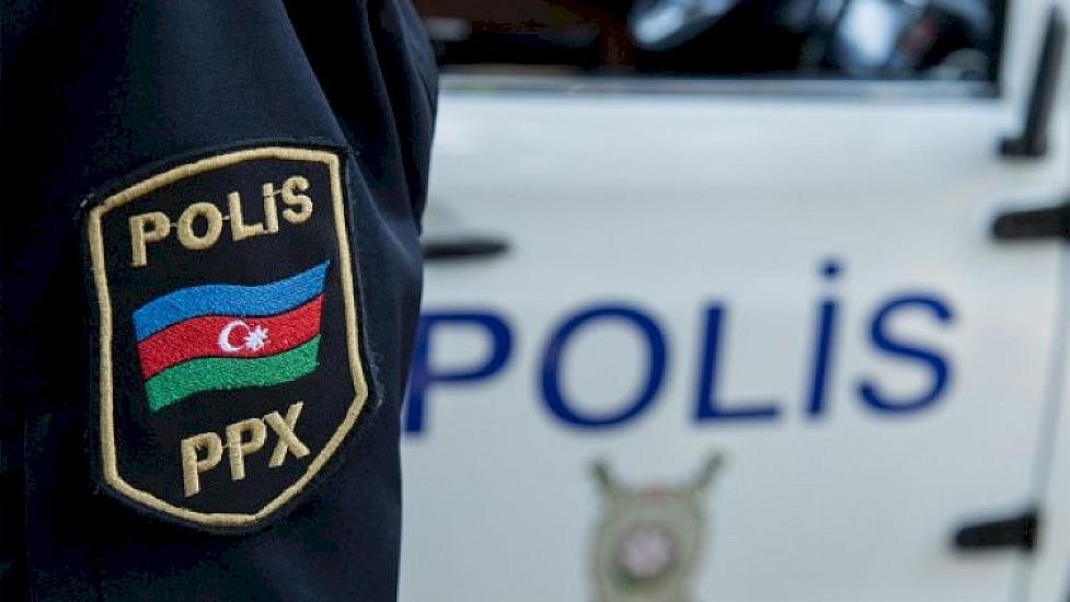 Müştəri kimi aptekə daxil olub oğurluq edən 