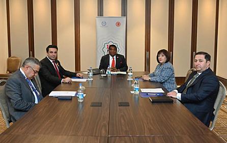 Что обсуждалось на встрече в Стамбуле? -