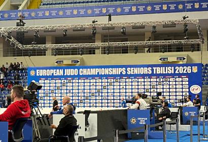 Azerbaijani judokas finished the European Championship with this many medals.