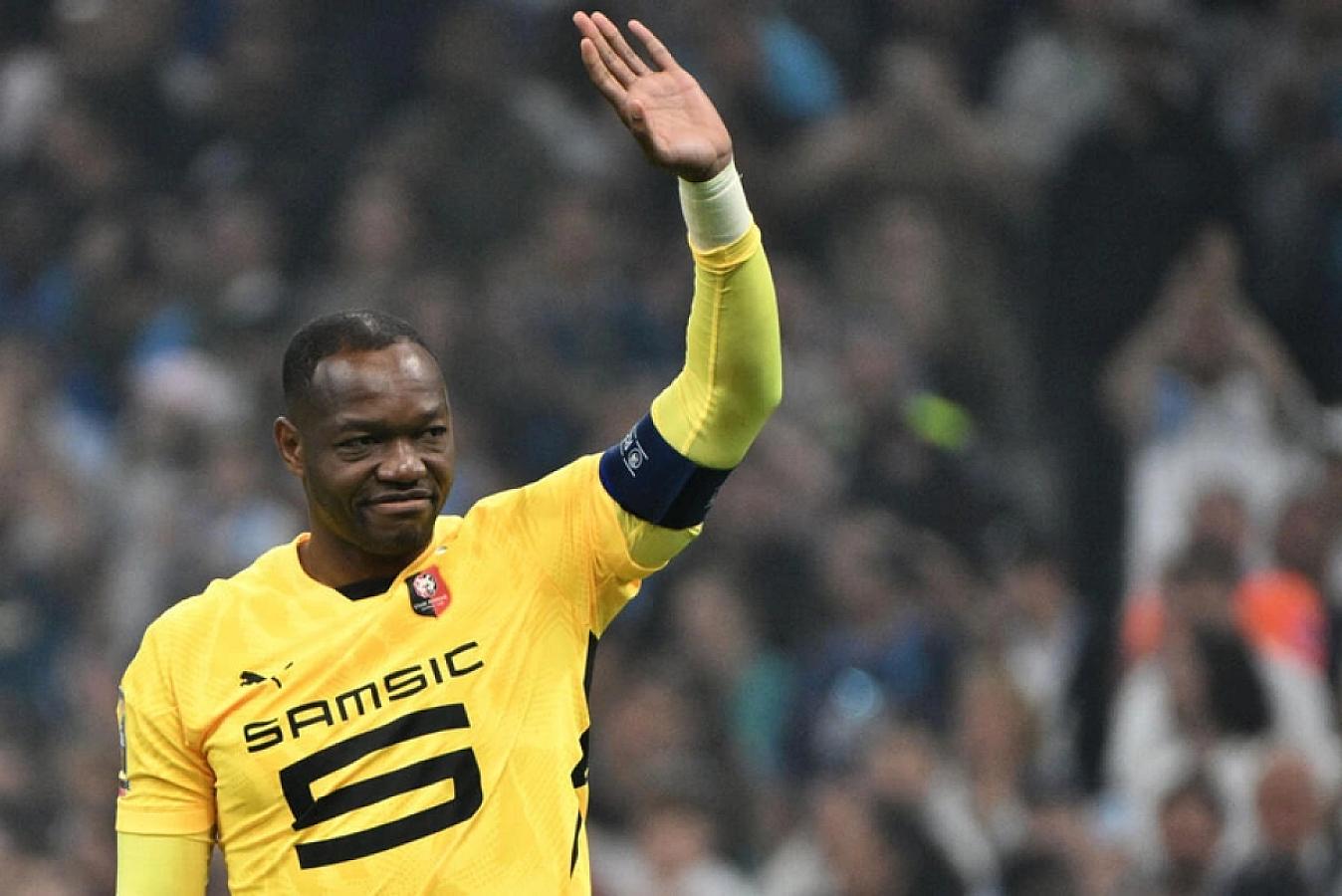 The goalkeeper who became world champion ended his career at the age of 40.