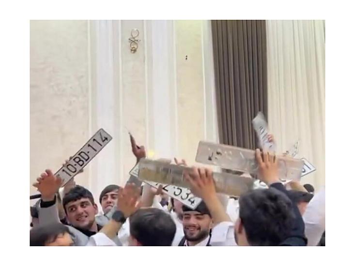 Bakıda toyda qəribə görüntü 
