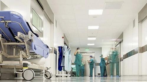 Məktəbdə yandırılan şagirdin 