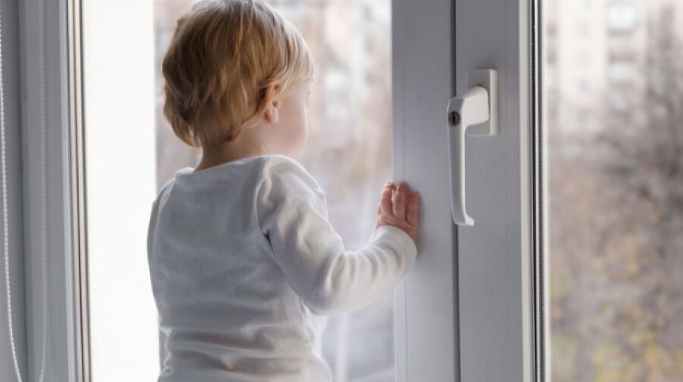 18 metr hündürlükdən yıxılan uşaq