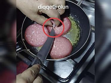 Azərbaycanda alınan kolbasanın içindən görün nə çıxdı - 