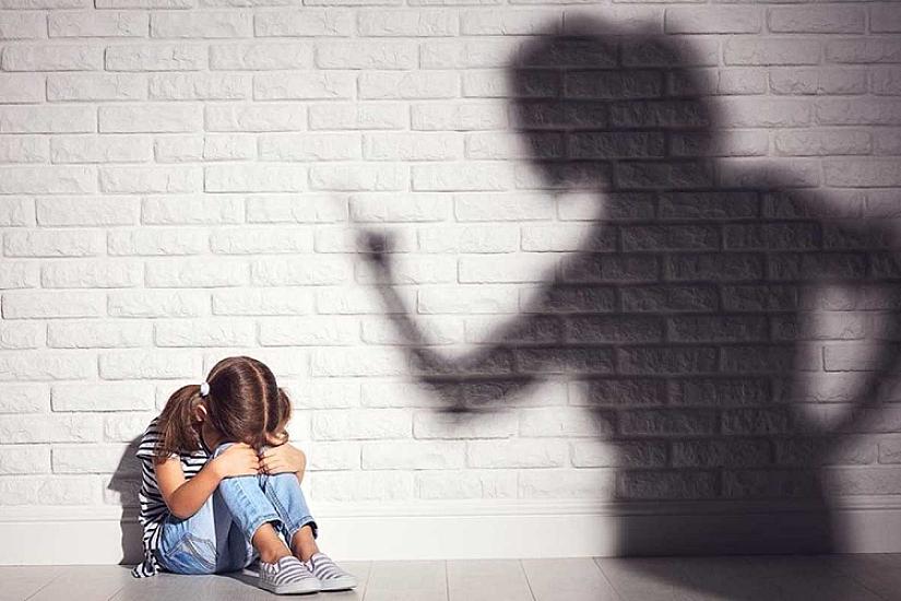 Bu hallarda valideyn və müəllim