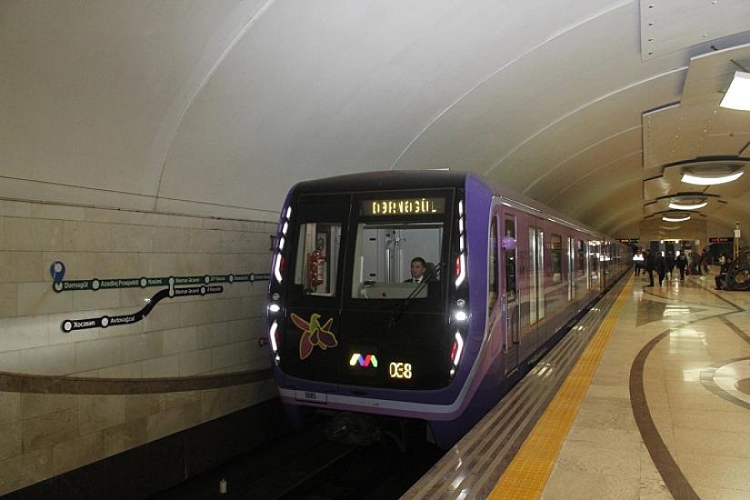 Bakı metrosunun stansiya rəisi qəfil 