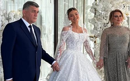 Mələkxanım Eyubova həyat yoldaşı ilə