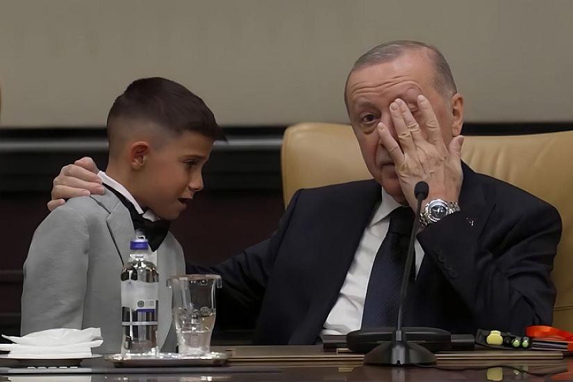 Dediyi sözlər ilə Ərdoğanı kövrəltdi - 