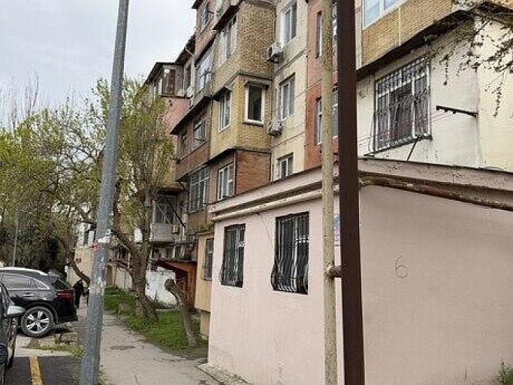 Azmərtəbəli binalarla bağlı 