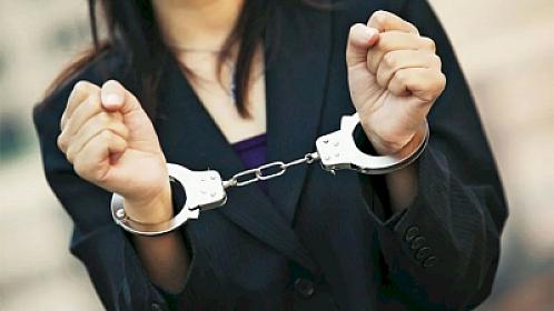 Qazinin atasına qarşı DƏLƏDUZLUQ: 