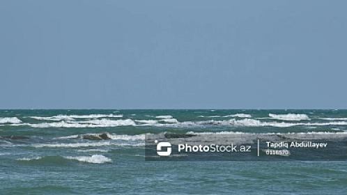 Sahildə ev tikənlərə