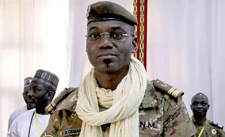 Bu ölkənin müdafiə naziri öldürüldü