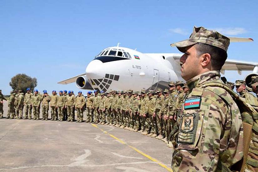 Azərbaycanın bir qrup hərbçisi 