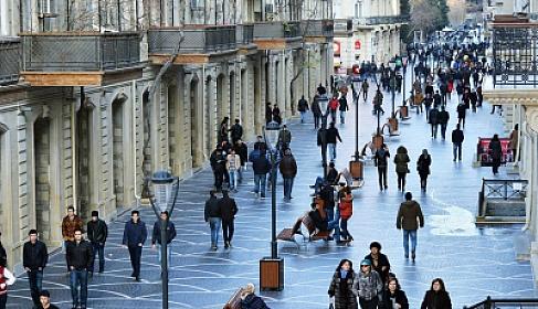 Aprelin 27-28-i ilə bağlı 