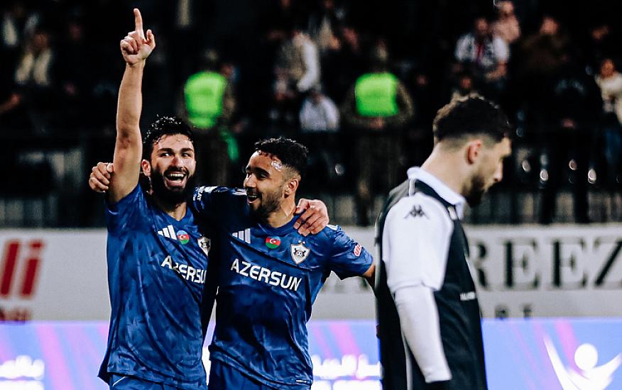 “Neftçi” has been [defeating/beating] “Qarabağ” for 5 years.