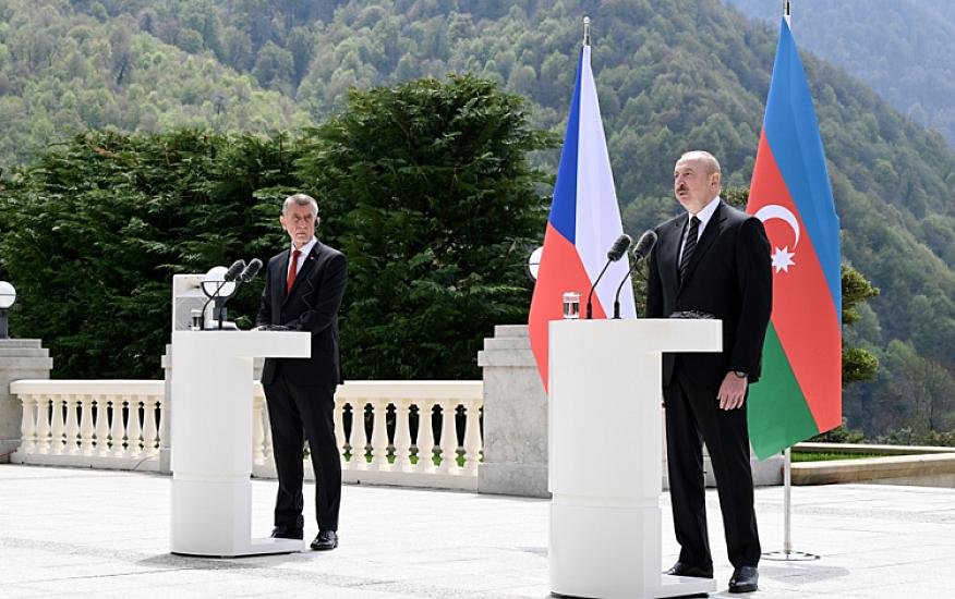 İlham Əliyev və Andrey Babiş mətbuata bəyanatlarla çıxış etdilər - 