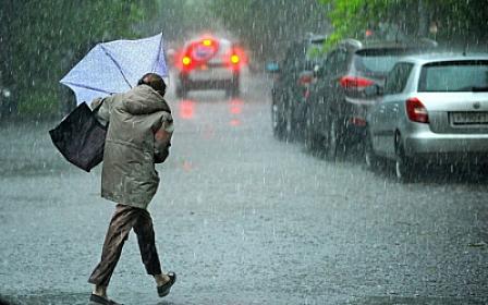 Külək əsir, yağış yağır - 